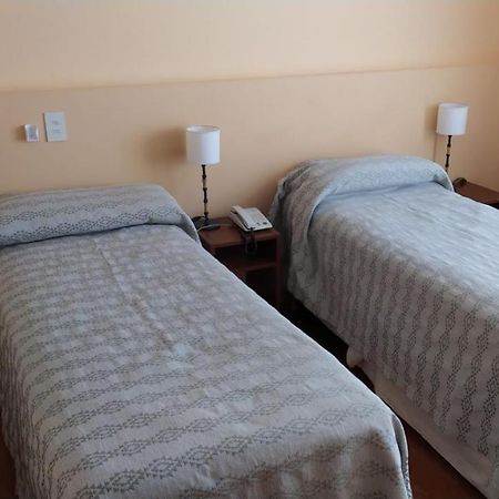 Lowcost Madryn Puerto Madryn Ngoại thất bức ảnh